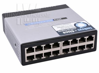 Linksys-SD216-16-Port-10-100Mbps-Switch.jpg Commutateur de bureau Cisco SD216 10/100 à 16 ports